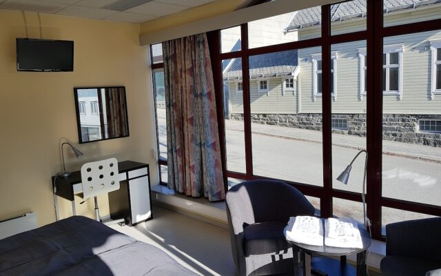 Volda Hostel & B & B