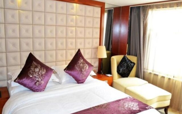 Tongling Pujing Hotel