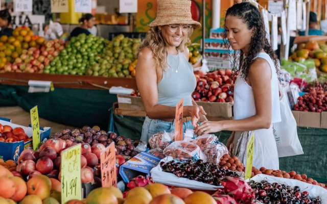 Belle Escapes - 404 The Edge Penthouse with Water Views