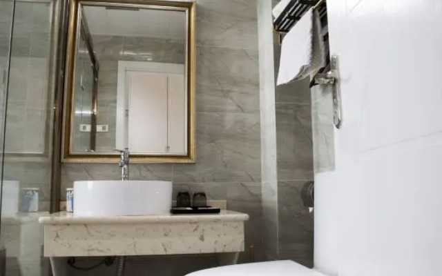 Afur Hotel Chain (Zhaotong Fuyue Store)