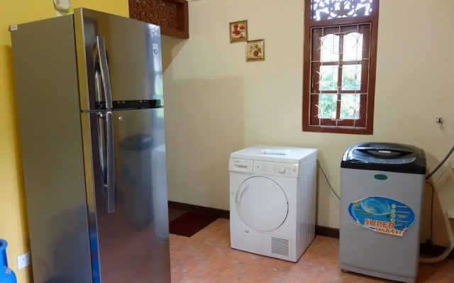 Manel Guesthouse