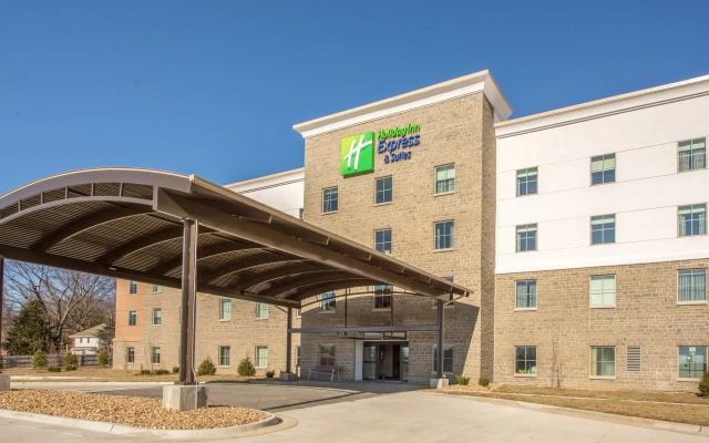 Holiday Inn Express & Suites Shawnee-Kansas City West by IHG