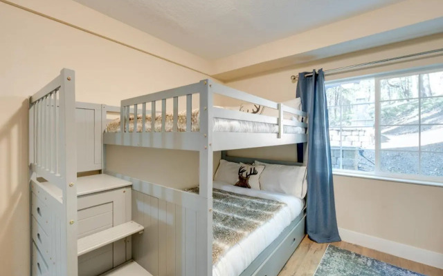 12 Mi to Apple Hill: Family-friendly Cabin Retreat