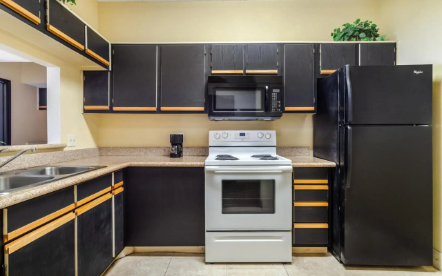 Comfort Suites Bush Intercontinental Airport