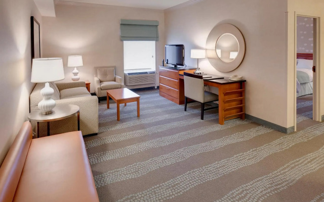 Niagara Fallsview Hotel Suites