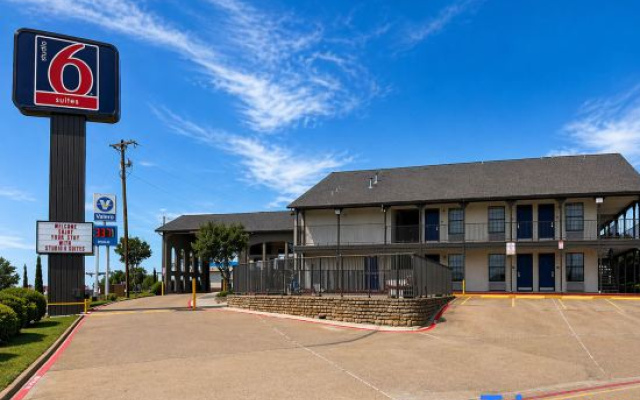 Studio 6 Suites – Mesquite, TX – Gross Rd.