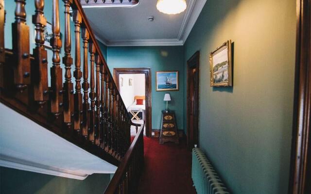 Antrim House Guest Rooms & Suites