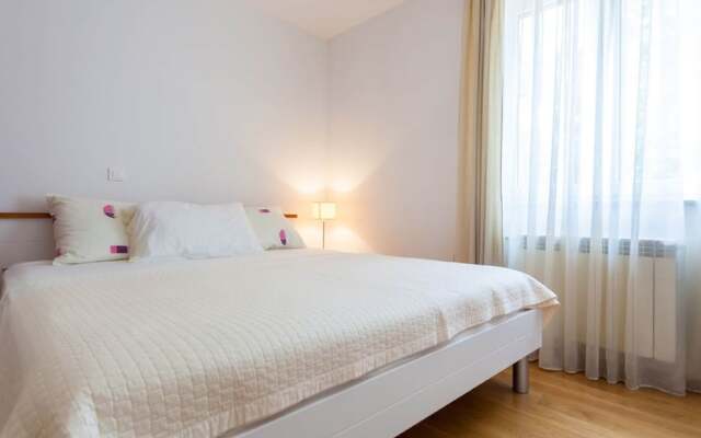 Spacious Apartment in Vantacici near Sea