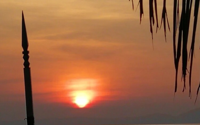 Paniman Bay lodge