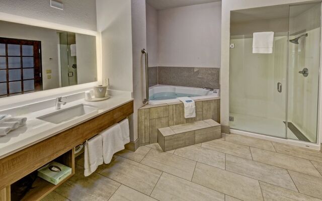 Holiday Inn Express Hotel & Suites Corsicana, An Ihg