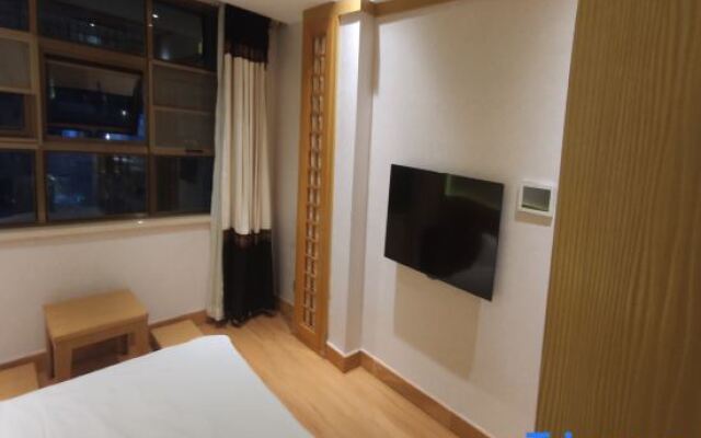 Yishanggong Art Themed Hotel (Guangzhou Jiangnanxi Metro Station)