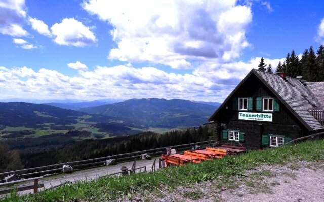 Familien- & Wanderpension Tonnerhütte
