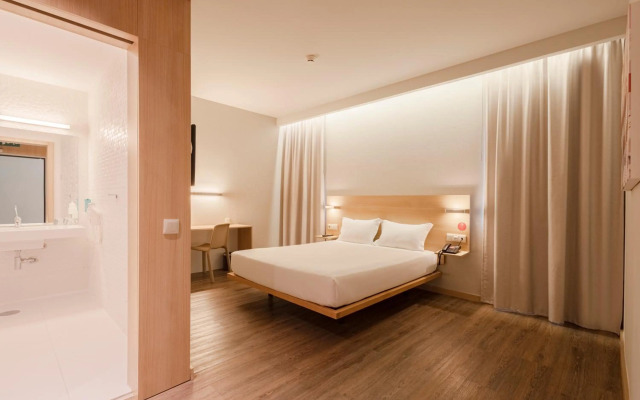 Moov Hotel Porto Centro