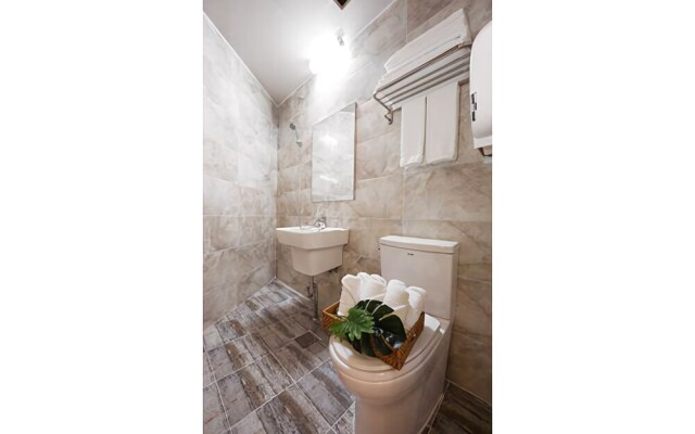 Yeosu Paradise Spa Pension