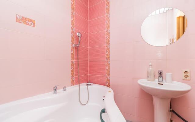 Апартаменты на улице Академика Королёва 7