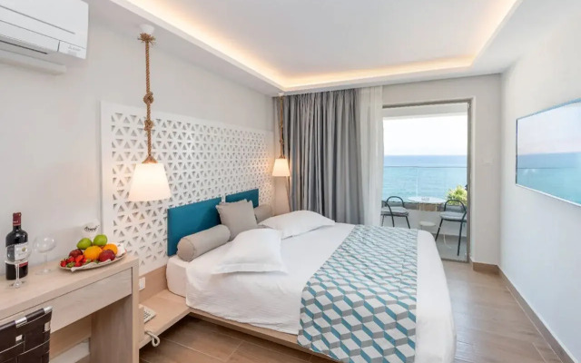 Triton Hotel