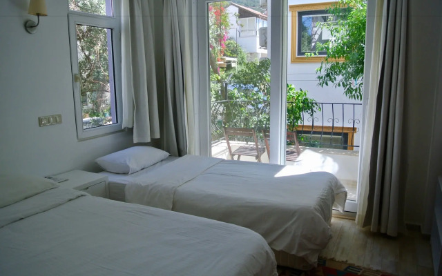 Hideaway Hotel