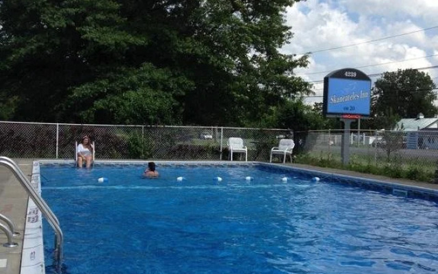 Skaneateles Inn on 20
