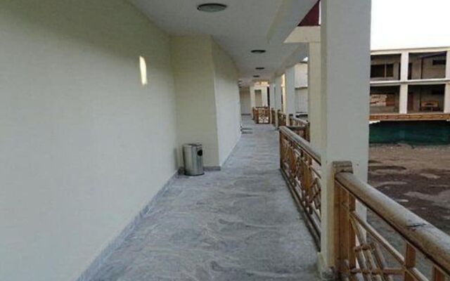 Hills View Hotel