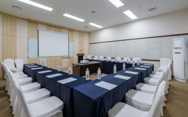 Aimi Jeju Beach Hotel Hamdeok W