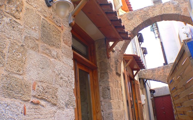House in the Medieval City With Outdoor Patio, Free Wi-fi