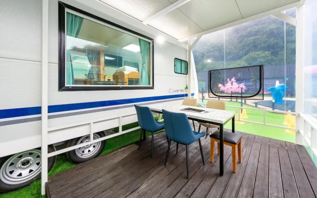 Pocheon Hanadulset pet Caravan