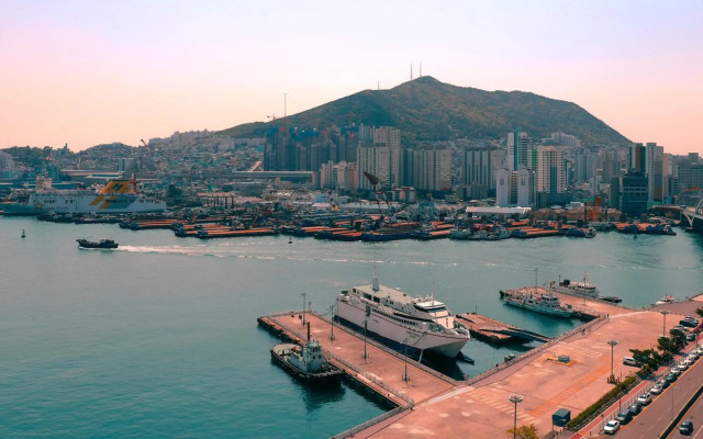 Connect Busan Hotel & Residence