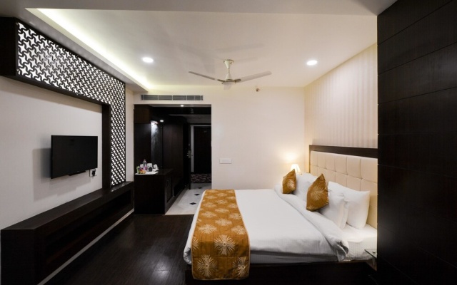 OYO Premium JHV Mall Cantonment – Guest Rooms – Varanasi