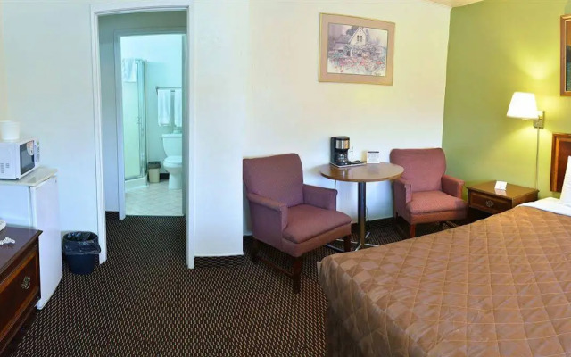 Rodeway Inn & Suites