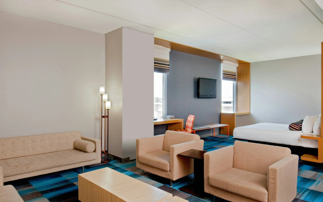 Aloft Bolingbrook