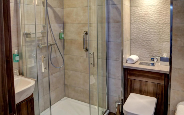 Best Western Kings Manor Hotel