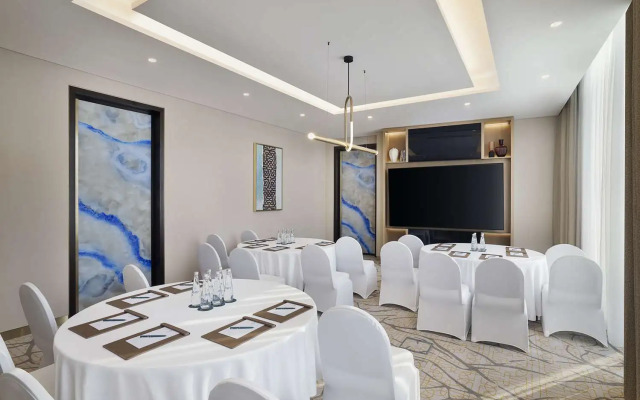 Embassy Suites By Hilton Dubai Business Bay