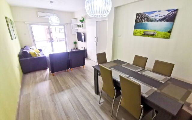 Beach-a-Holic Apartment