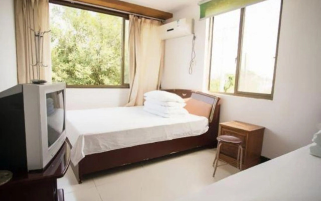 Nongfu Tiantang Farmer House