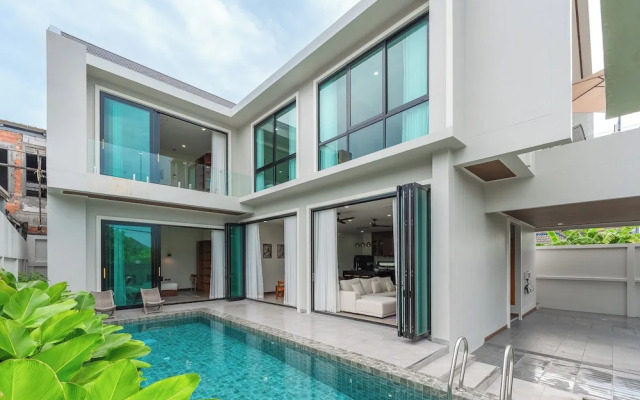 Pool Villa Near Laguna Golf Beaches V226