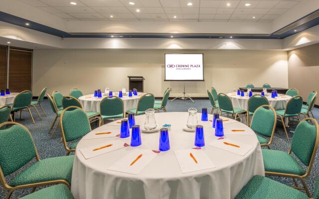 Crowne Plaza Surfers Paradise by IHG