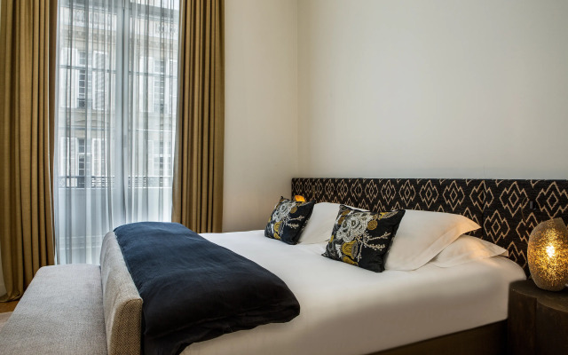 Hotel Marignan Champs - Elysées