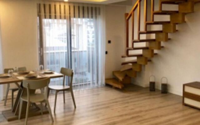 ONLY ONE Suites&Residence