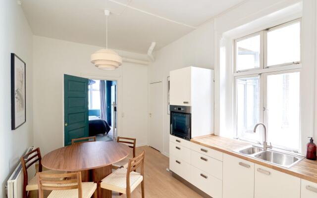102m Apt. Heart of Copenhagen, 100m to the Metro