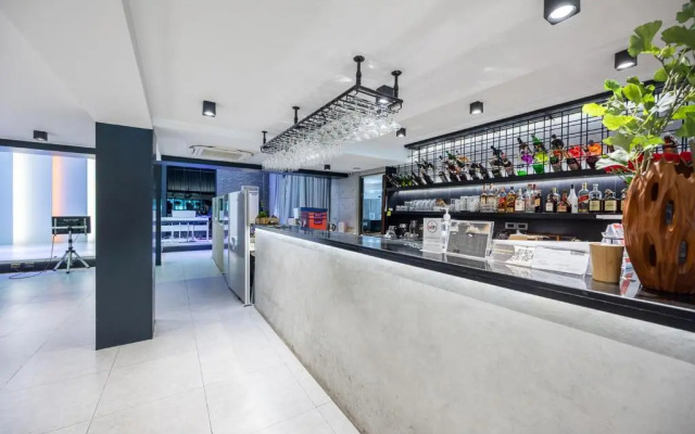 Loft Bangkok Hotel