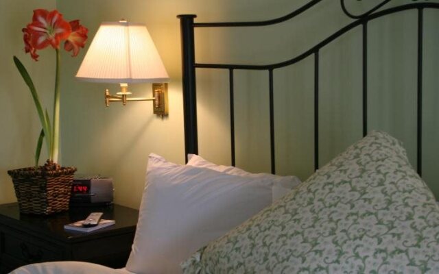 Five Gables Inn & Spa