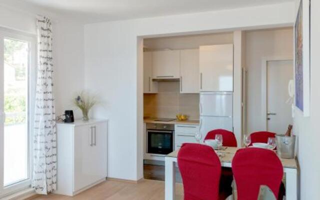 Beach Stay Apartment Ivon