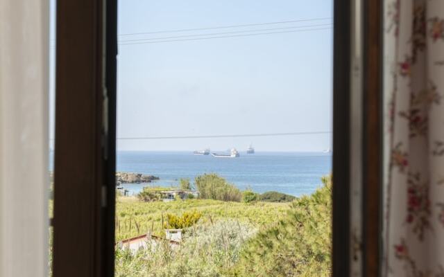 K Bozcaada Paralia