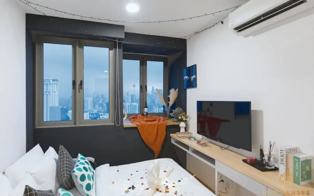 Riveria Premium Kuala Lumpur, Roam