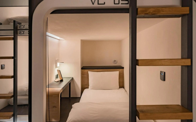 Taiwan Youth Hostel & Capsule Hostel