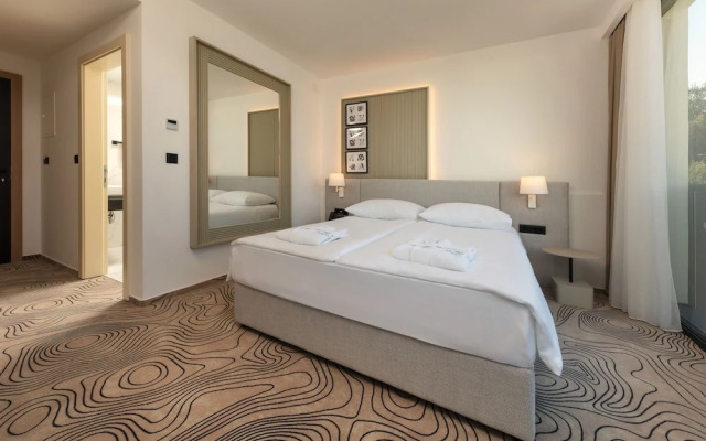 Seesea Hotel