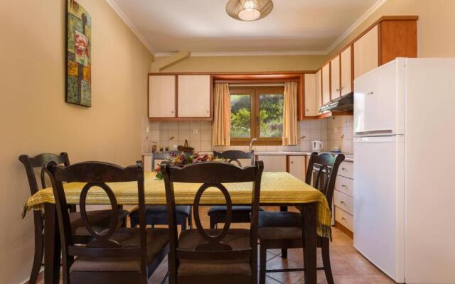 Venetico Beachfront Apartments & Suites - Sea View Apartment