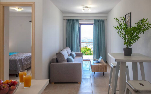 Agios Petros Apartments 1