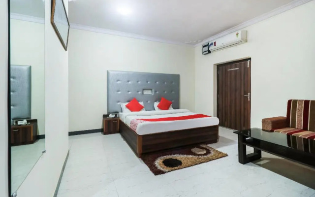Hotel Shiv Villas by OYO Rooms