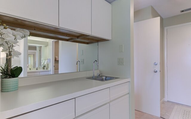 2 Bedroom Condo Golf Course Views 5166